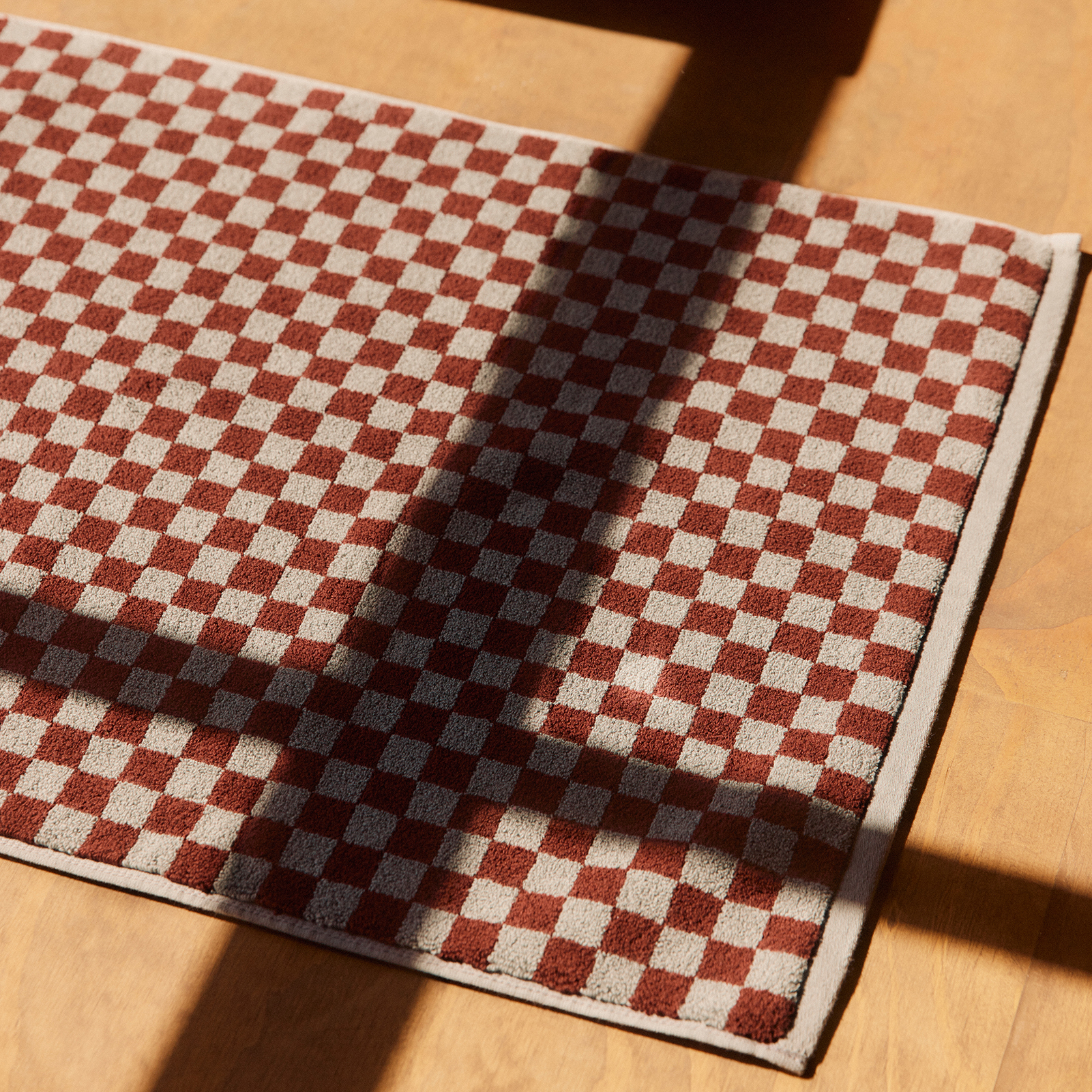 BAINA-Towels-Checkered-Bath-Mat-Cement-Rhus