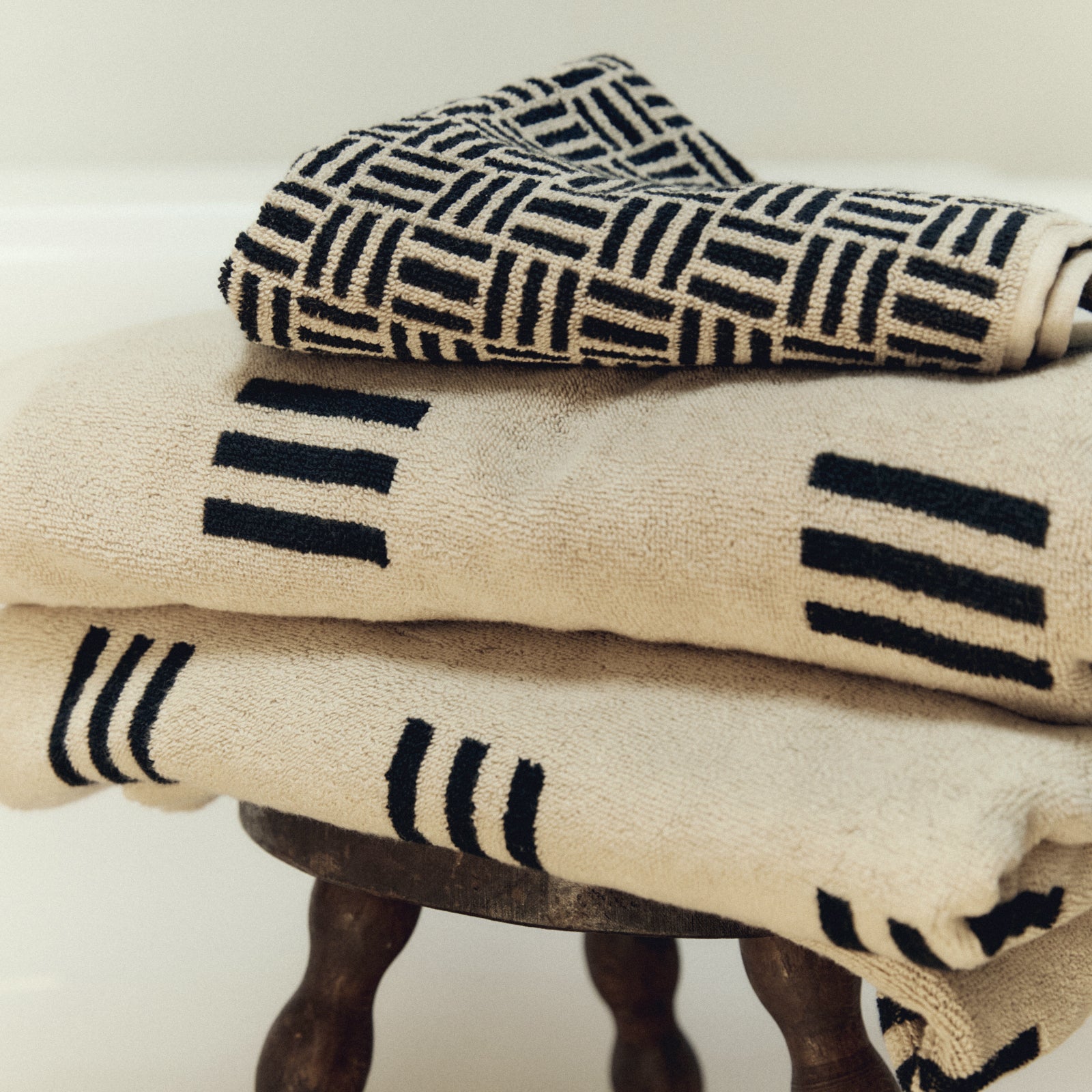 BAINA-Towels-Weave-Towel-Collection-Bathroom-1
