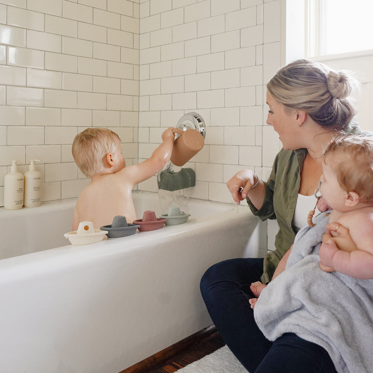 mushie-baby-toy-bath-boats