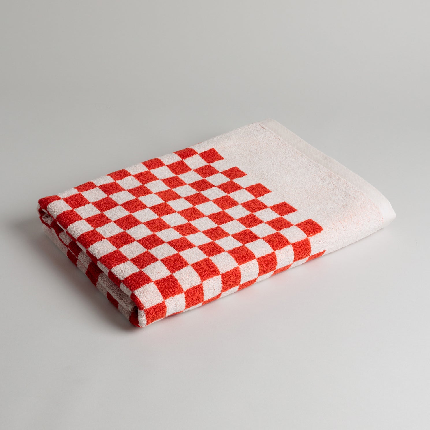 BAINA-Towels-Baina-Checkered-Pool-Towel-Roman-Paloma-Sun