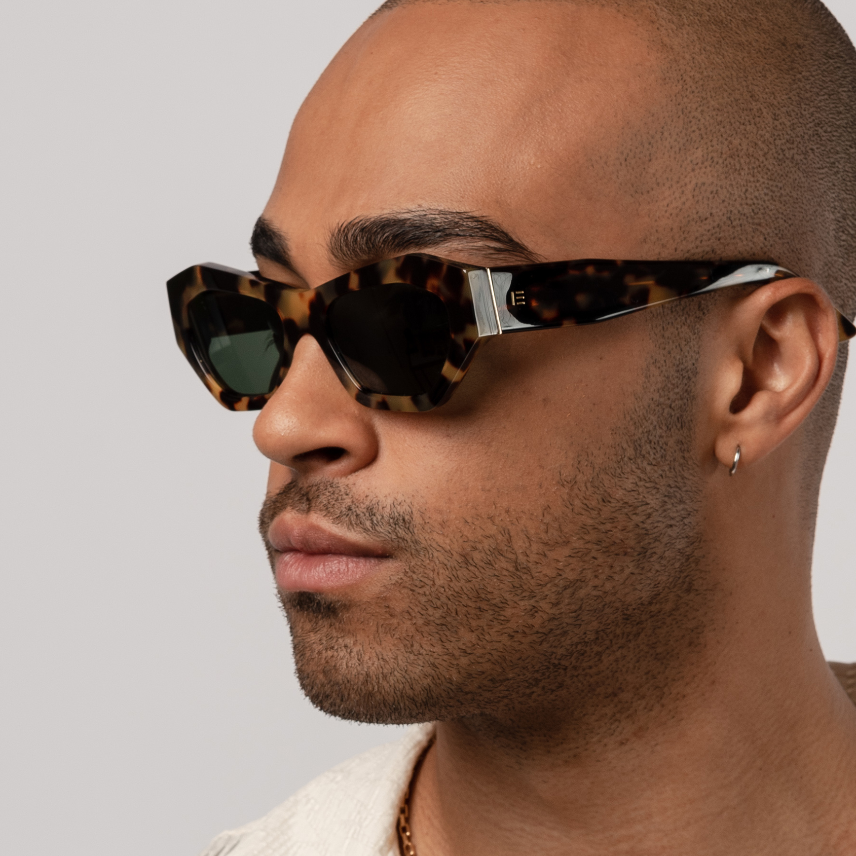 Isle_of_Eden_Sunglasses-NZ-Emily-Tort-Tortoise-3