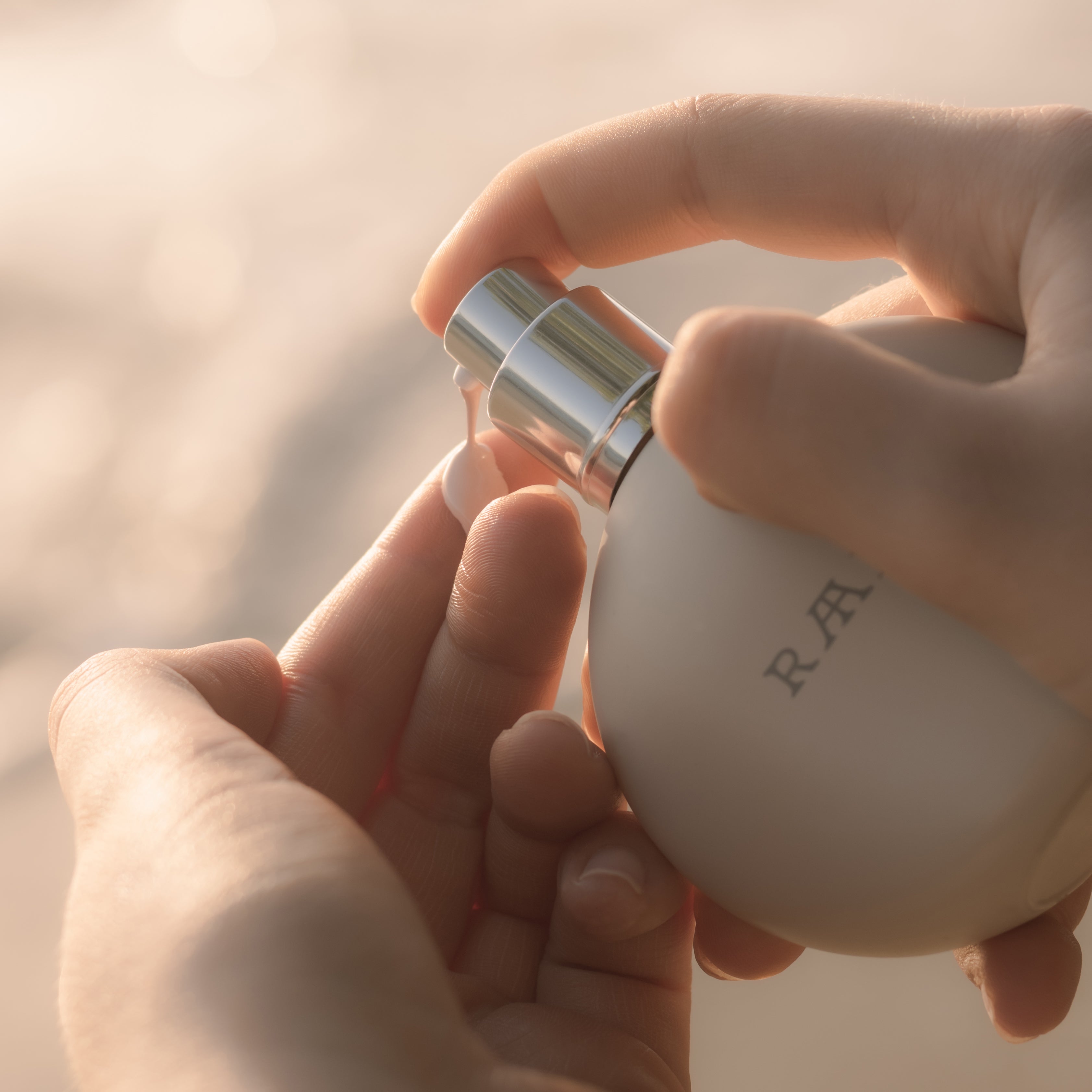 RAAIE-sunscreen-SPF50_-sun-milk-drops