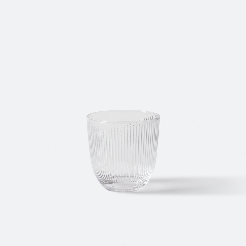 homeware-ribbed-drinking-glass