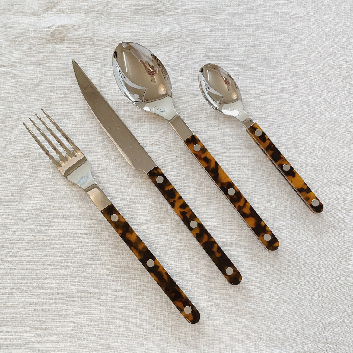homeware-sabre-cutlery-tortoise