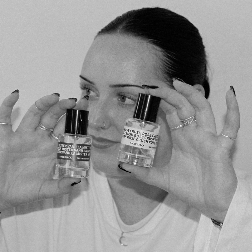 Amberjack-Perfumes-Mister-Vanilla-Rose-Crush