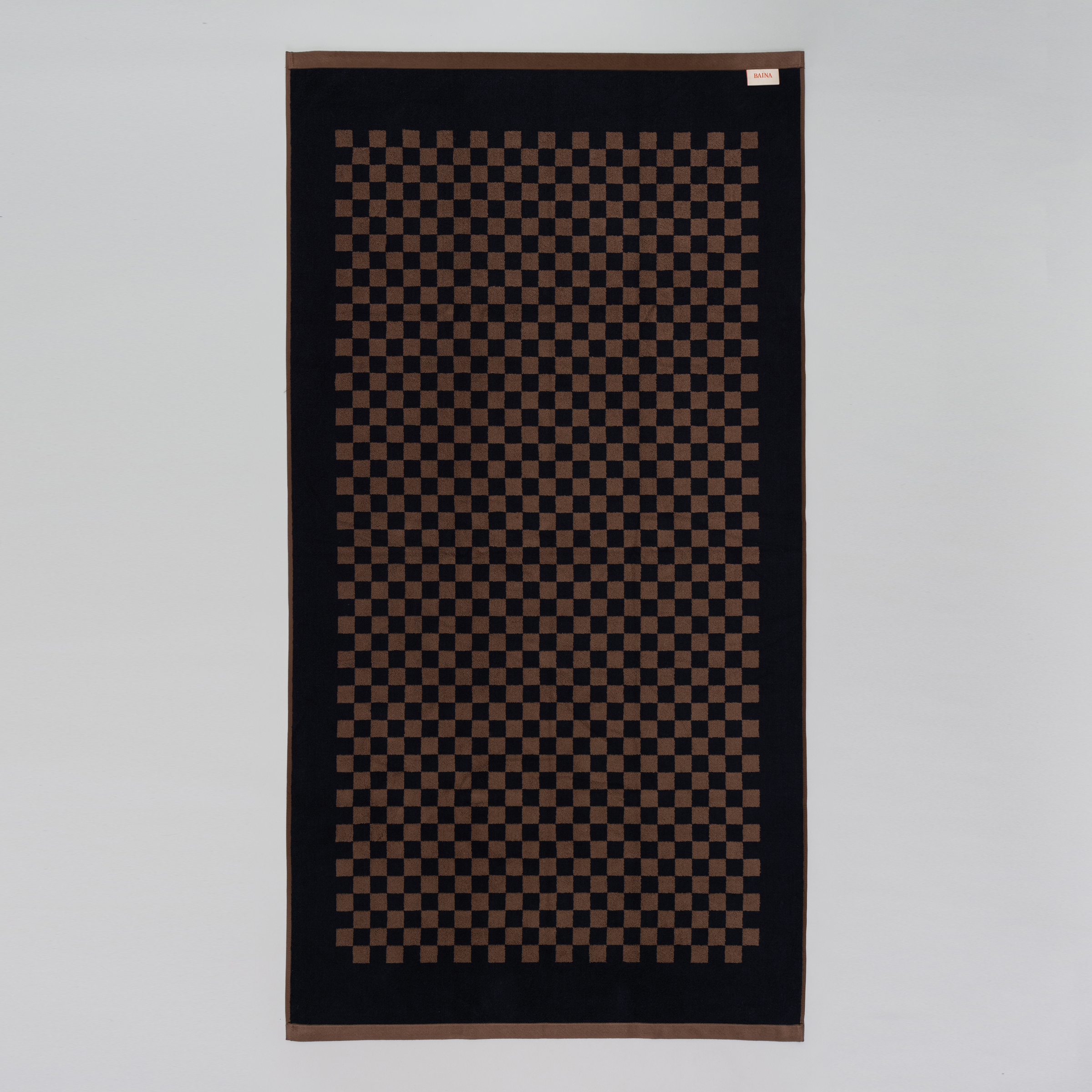 BAINA-Checkered-Towel-Tabac-Noir-Roman-Towel-reverse