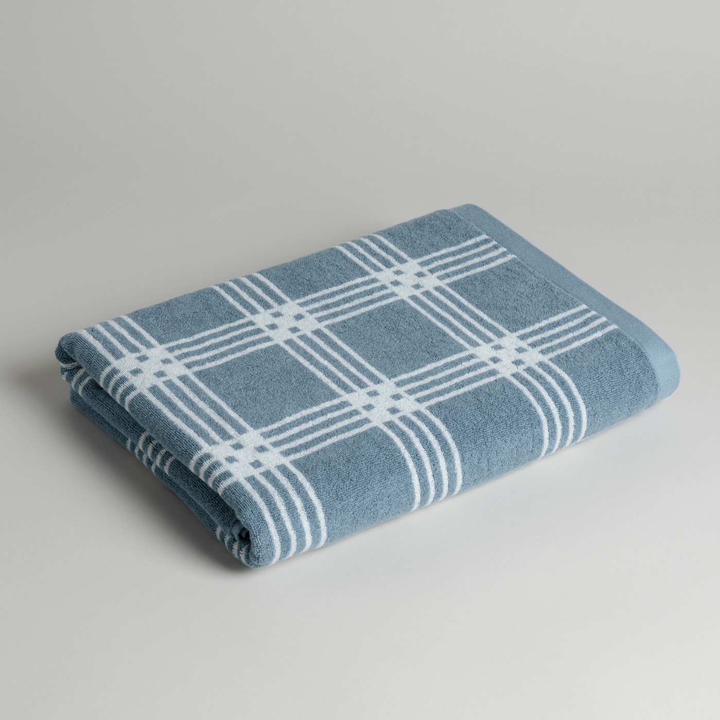 BAINA-Towels-Frisa-Pool_Towel-Celeste-Blue