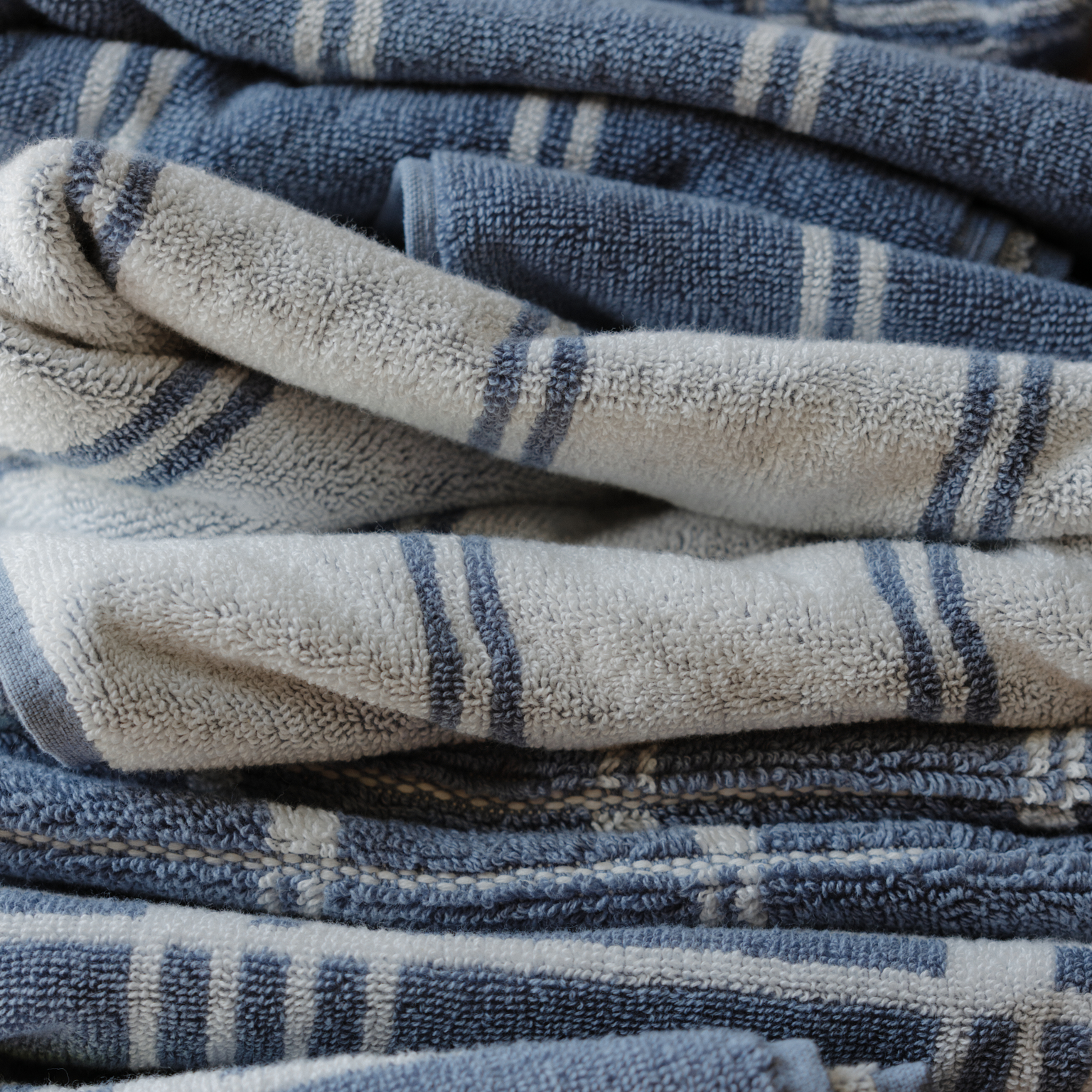BAINA-Towels-Modern-Tartan-Celeste-blue