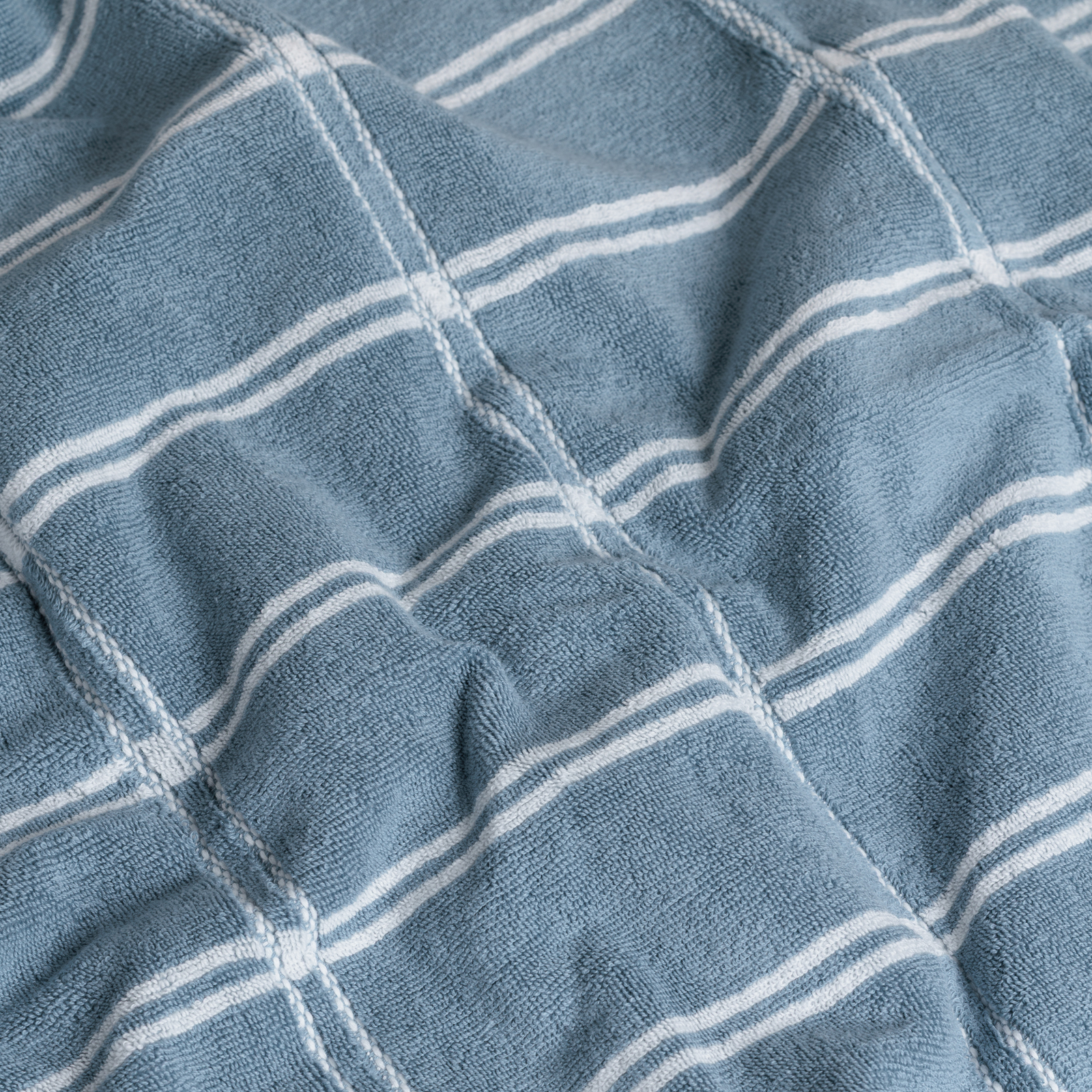 BAINA-Towels-Sorn-Bath-Towel-Celeste-Blue-Detail