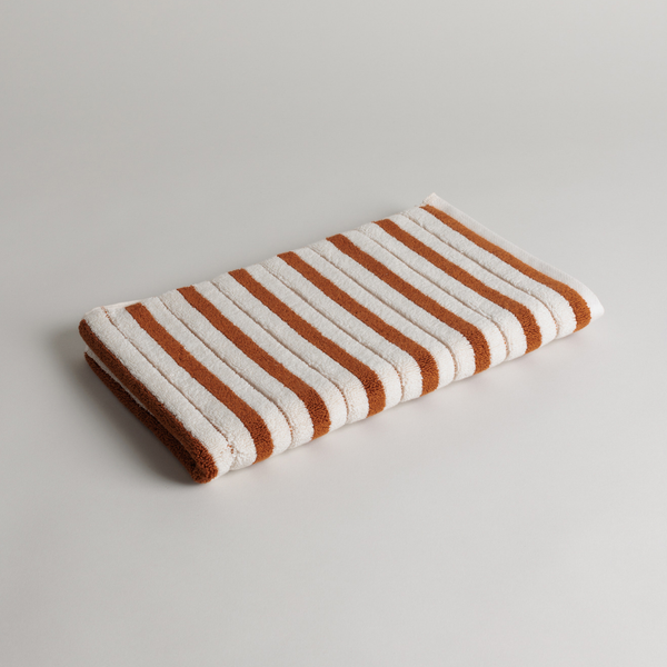 BAINA_TOWELS-Baina-Bath-Mat-Fuyu-Chalk-stripe