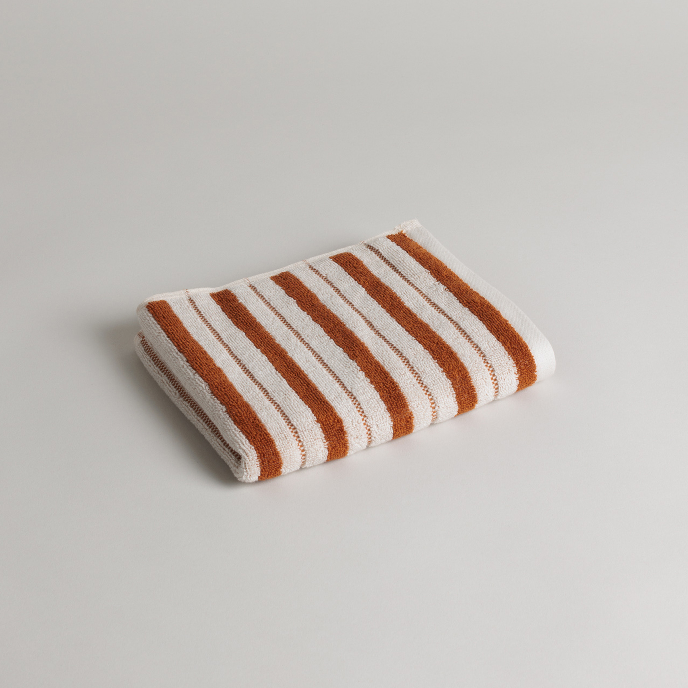 BAINA_TOWELS-Baina-Hand-Towel-Fuyu-Chalk-stripe