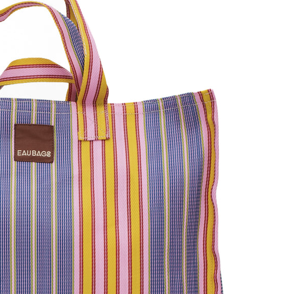 EAU-BAGS-Large-Vacay-Jacaranda-close-up