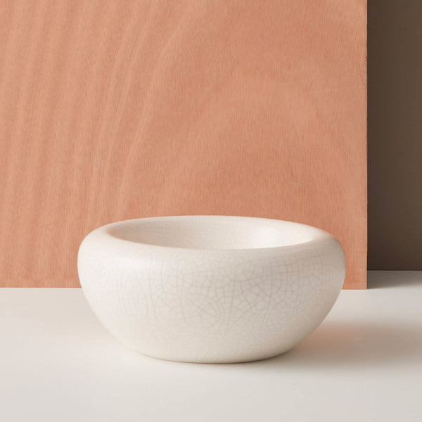 Gidon-Bing-Ceramic-Bowl-Bone-Crackle