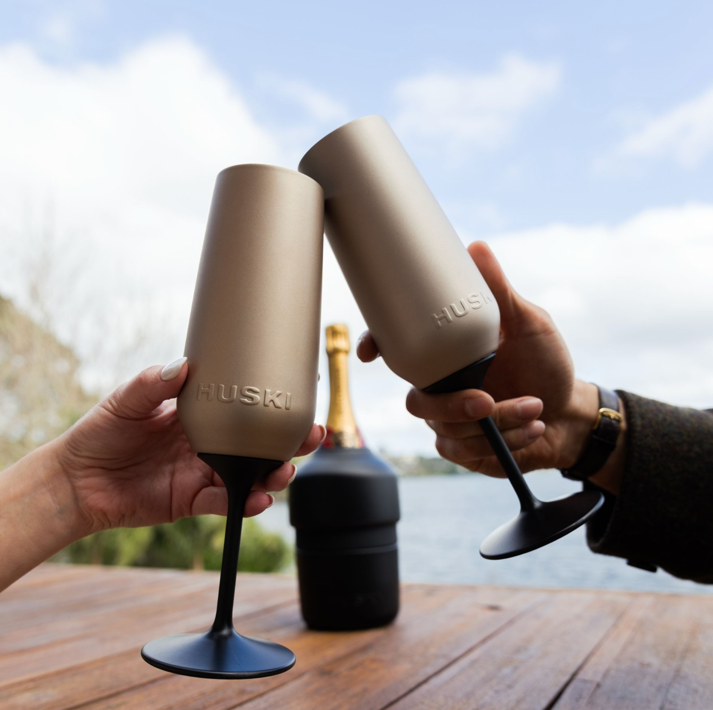 Huski-Champagne-flutes