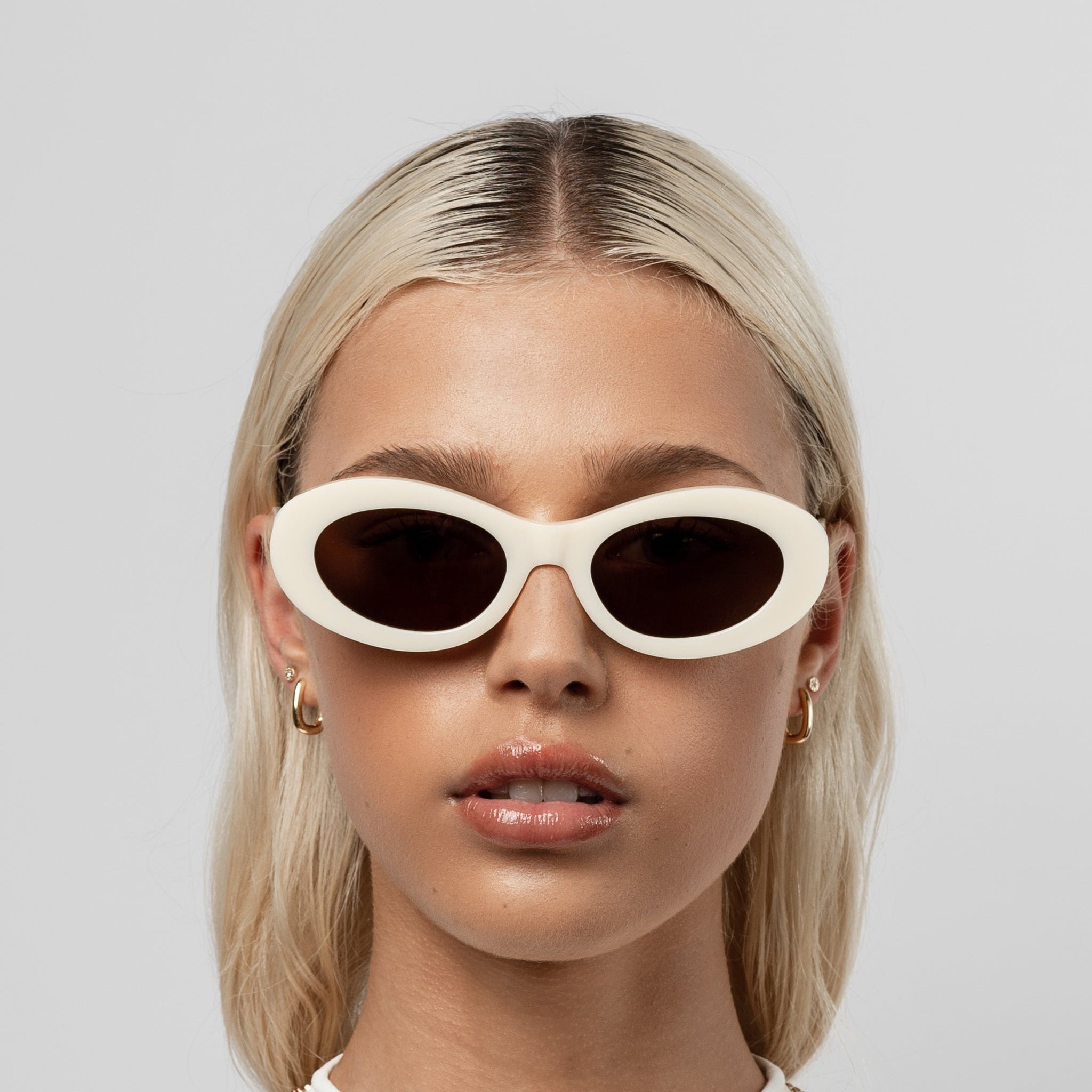 Isle-of-Eden-Sunglasses-Frankie-ivory-on-model