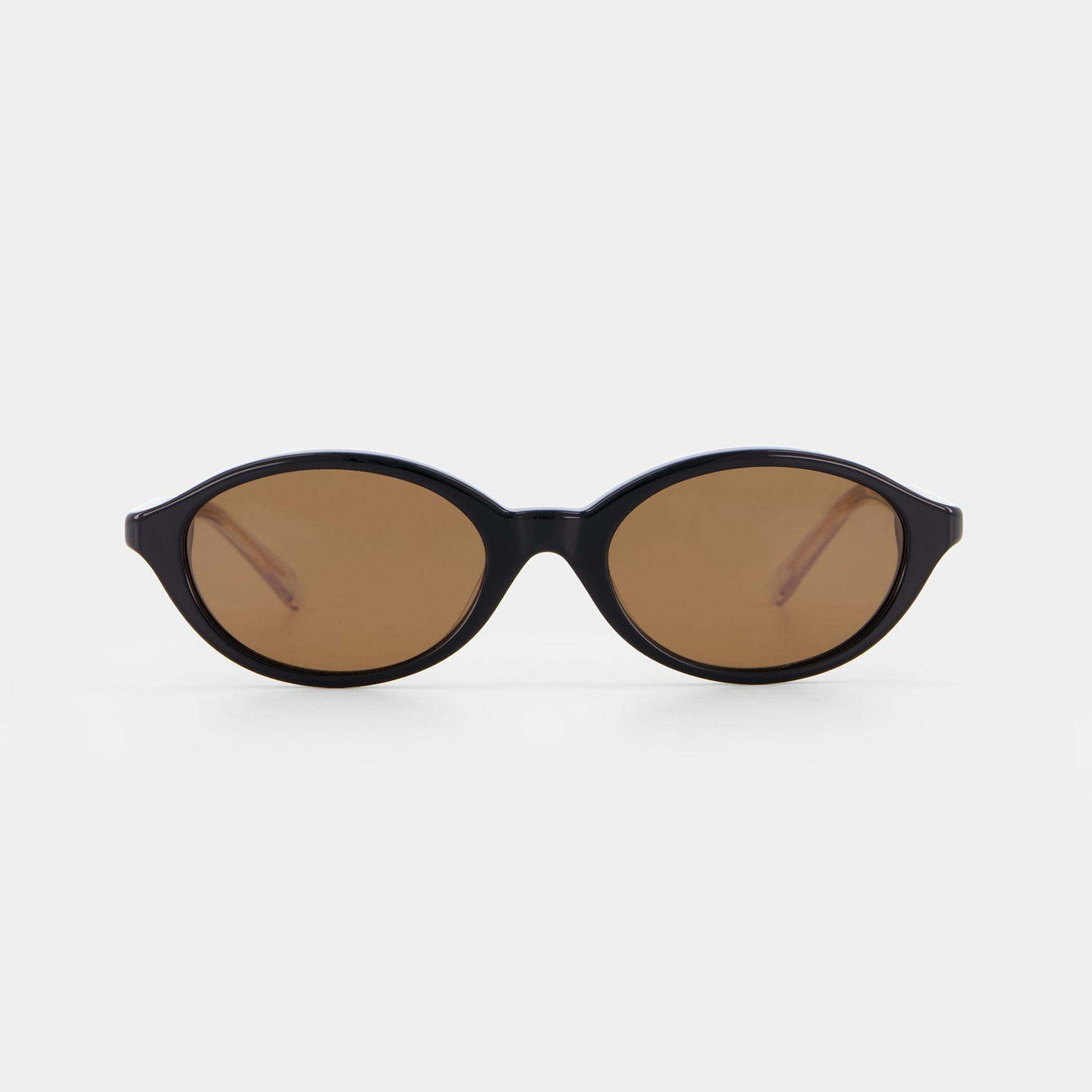 Isle-of-eden-Sunglasses-Mirabel-Black-Gradient