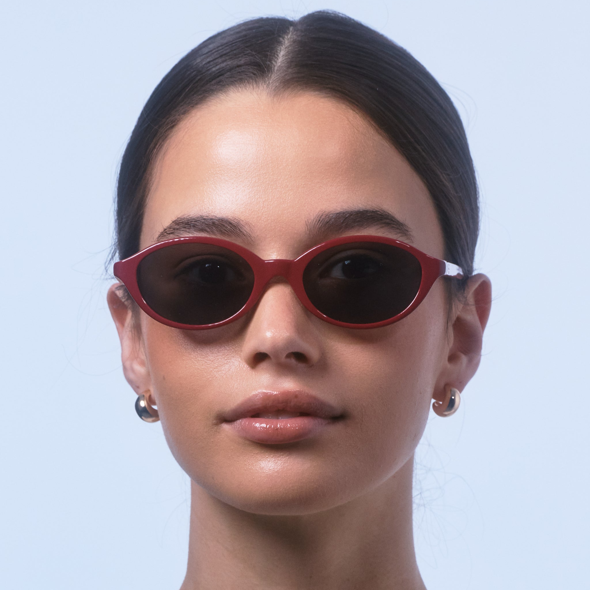 Isle-of-eden-Sunglasses-Mirabel-Red-Burgundy-Model-2