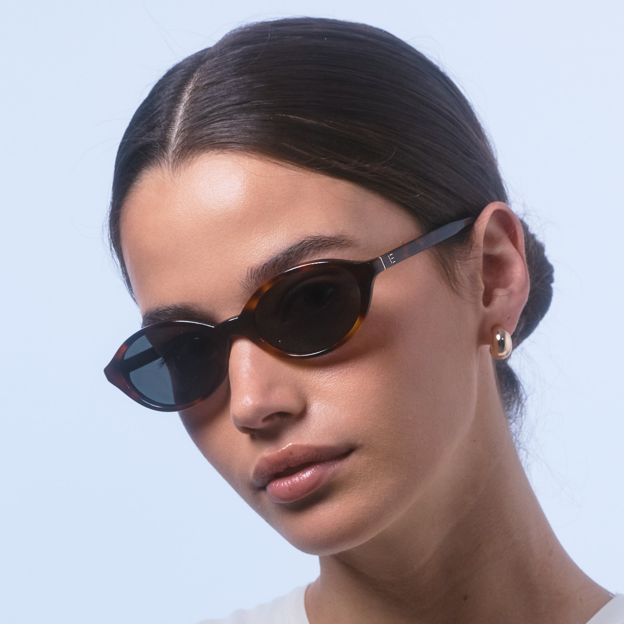 Isle-of-eden-Sunglasses-Mirabel-Tortoise-Model-1