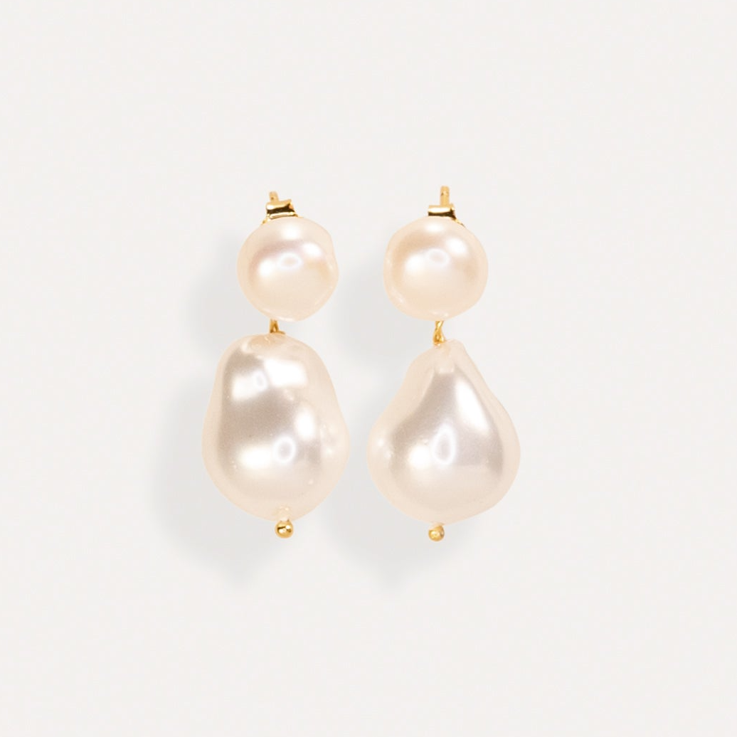 La-Dailie-Double-Pearl-Drop-Earrings-1
