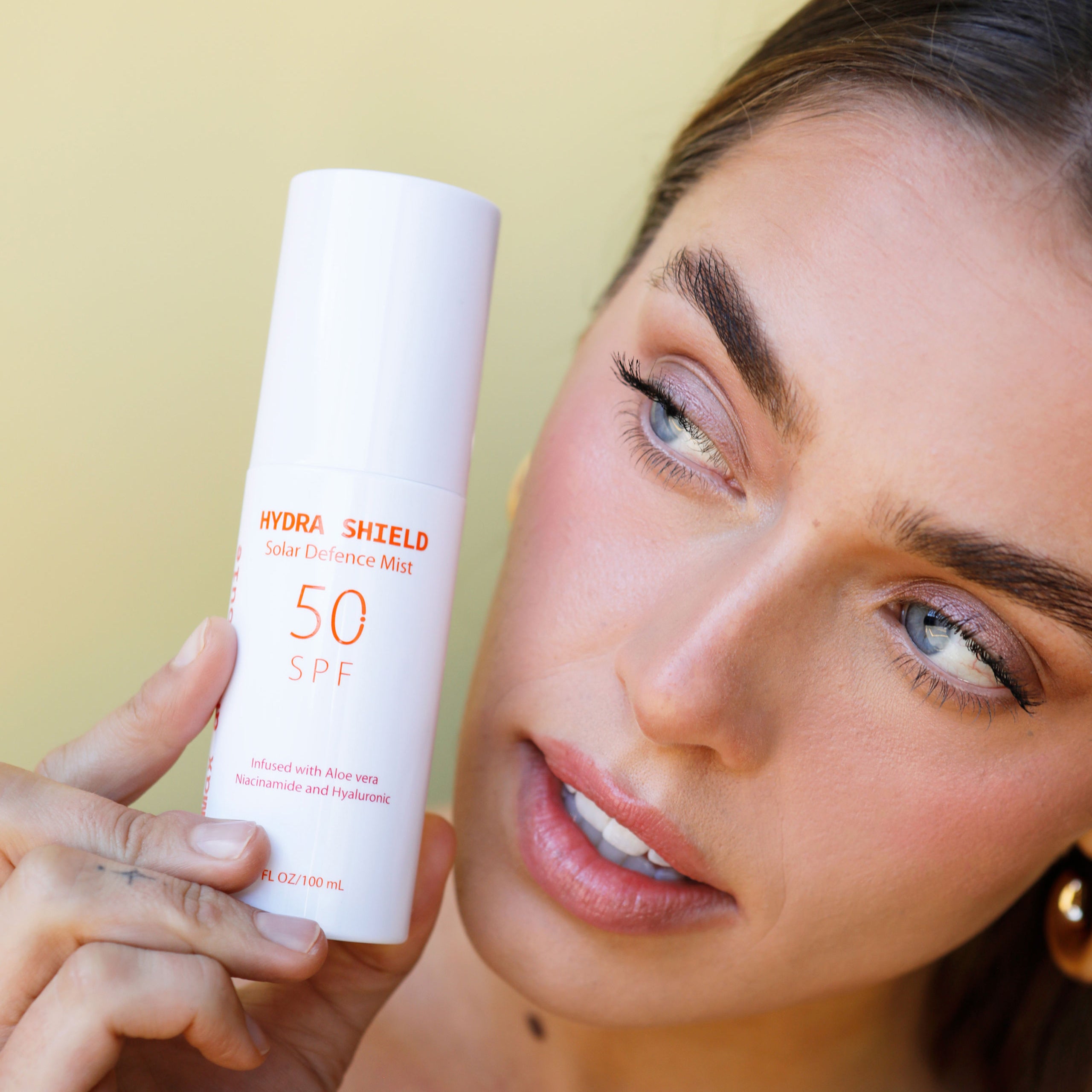 Max-and-Louie-Hydra-Shield-SPF50-Sunscreen-Setting-Spray
