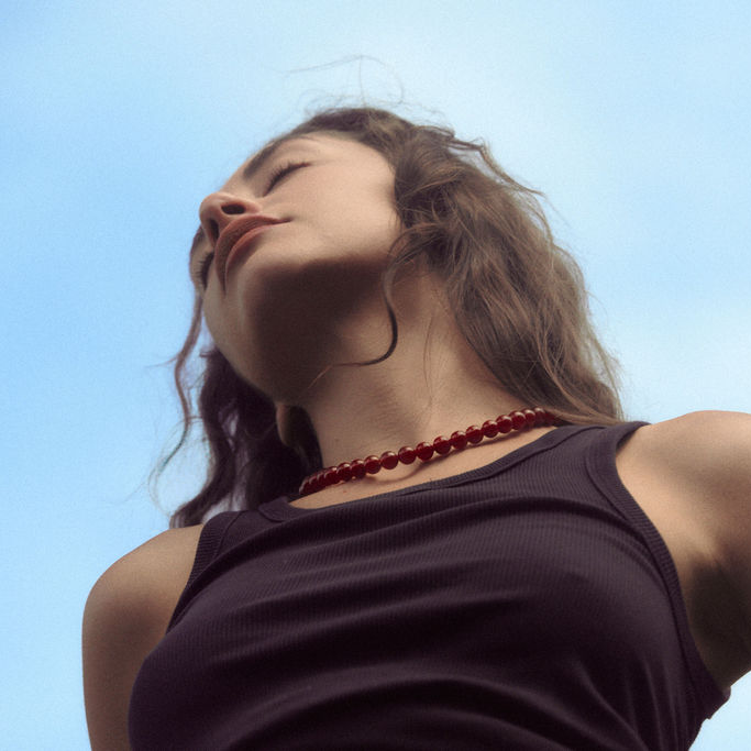 Necklace-Honeybloom-paloma-cherry