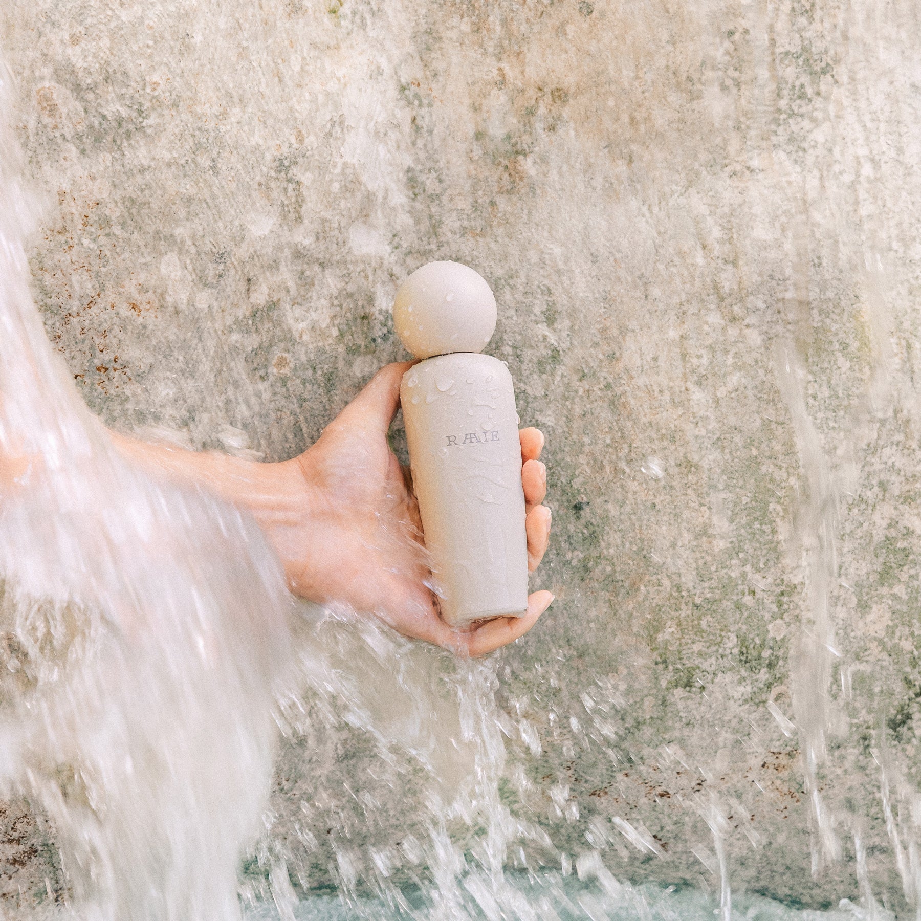 RAAIE-Skincare-Tranquillity-Water-Activating-Facial-Mist-5