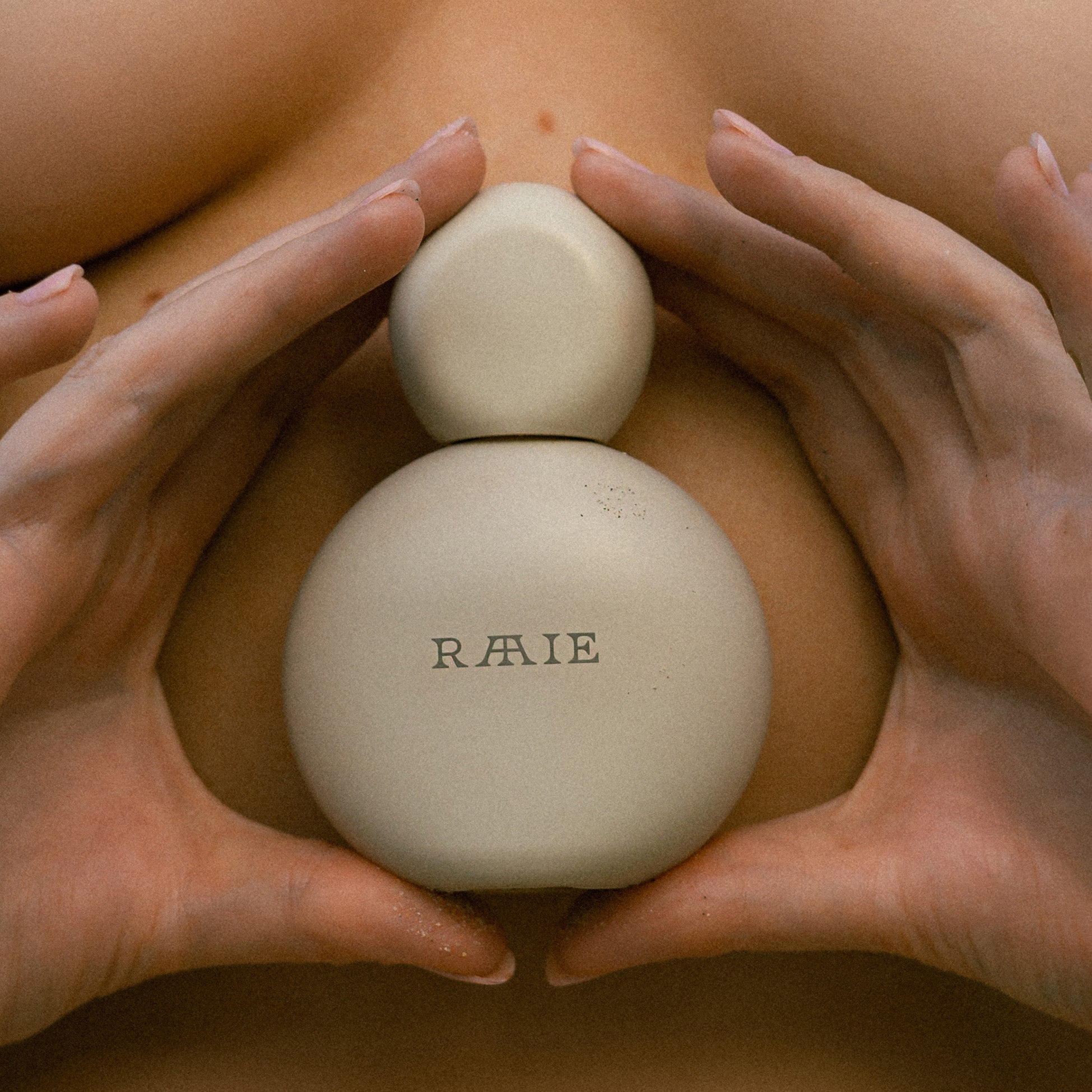 RAAIE-Sun-Milk-Sunscreen
