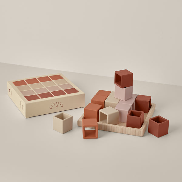 Tiny-Table-Toys_blocks-set-reds-pinks