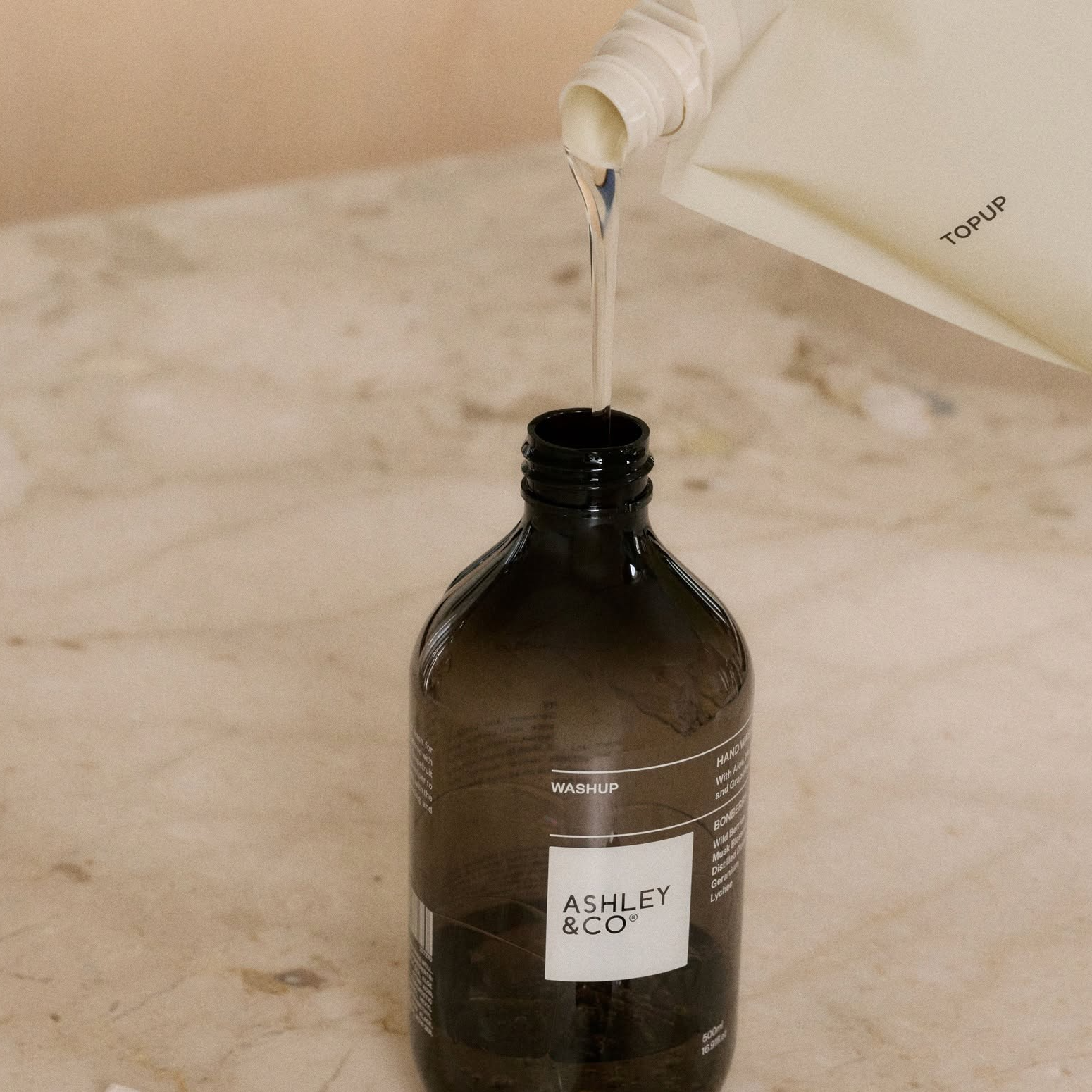 ashley-and-co-hand-wash-washup-refill-bonberry