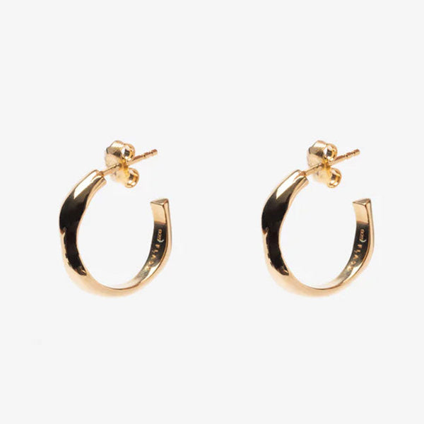 flash-jewellery_Waves-hoops-earrings-gold-vermeil