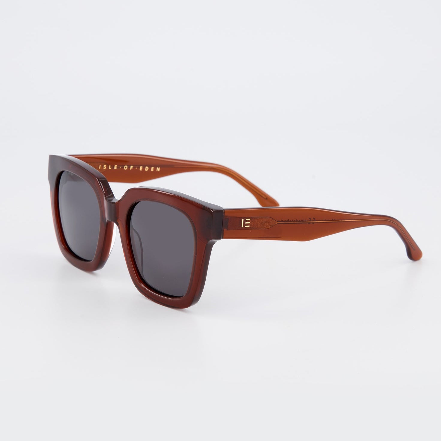 isle-of-eden-Maleika-Brown-sunglasses-side-view