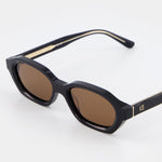 isle-of-eden-sunglasses-luca-black-close-up