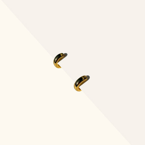 la-dailie-earrings-mini-chunky-huggie-hoop-gold
