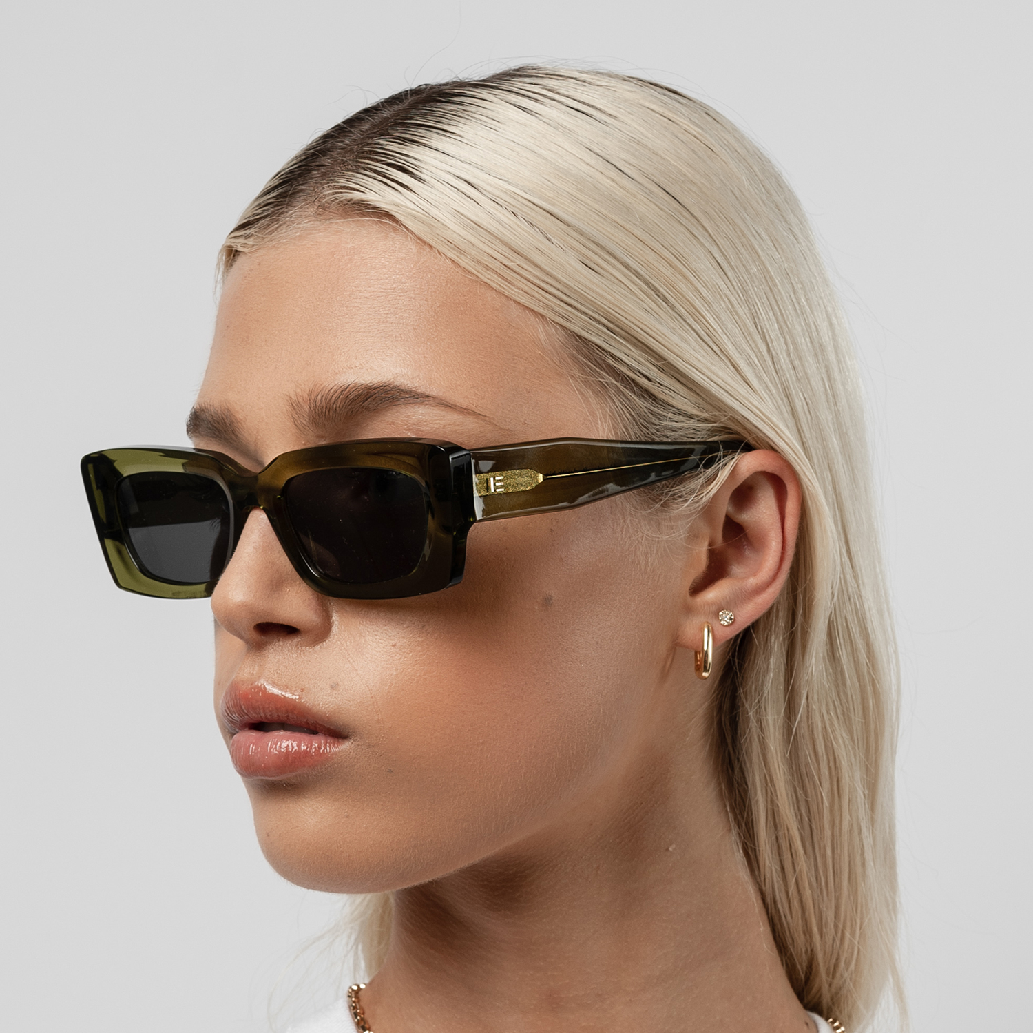 Isle_of_Eden_Sunglasses-NZ-Goldie-Green-1