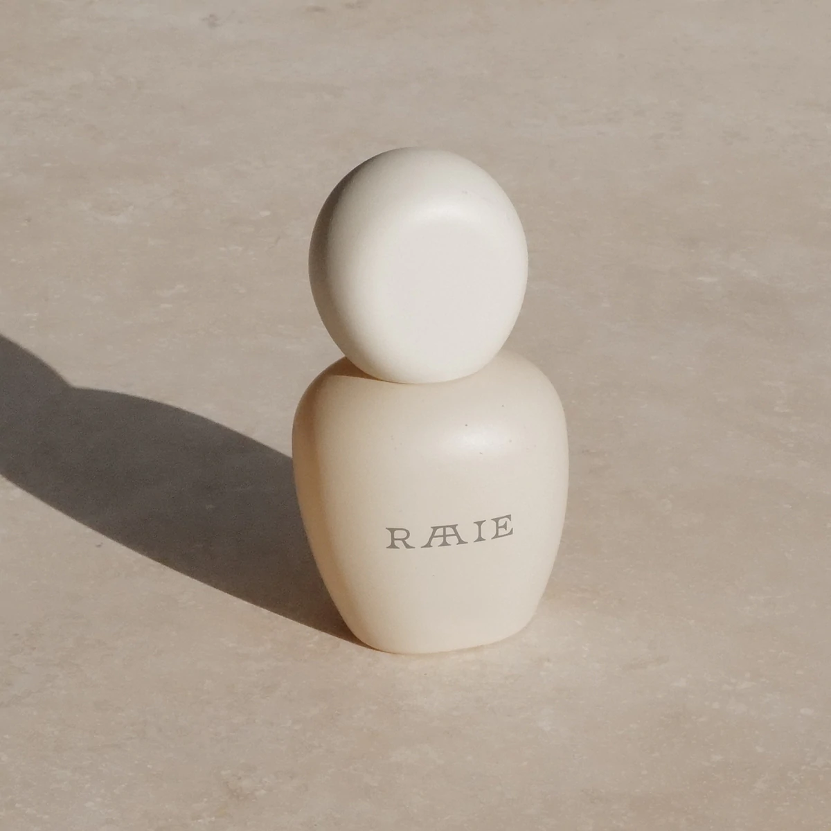 RAAIE_Skincare_NZ-Serum-bottle