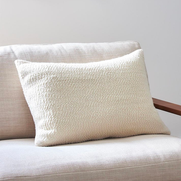 cushions-boucle-cushion-white