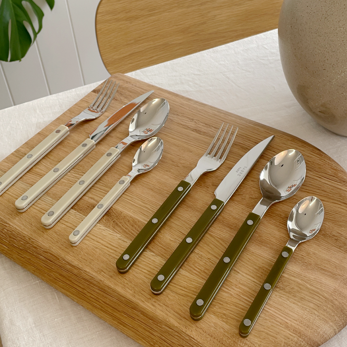 homeware_sabre-cutlery-olive-and-beige